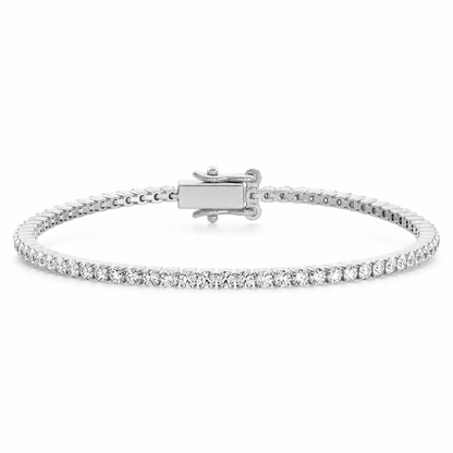 Lucent lab-grown diamond tennis bracelet in white gold with closed clasp
