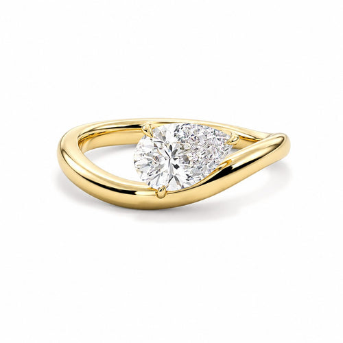 Vela Pear Ring