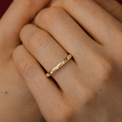 Solenne Dot Ring